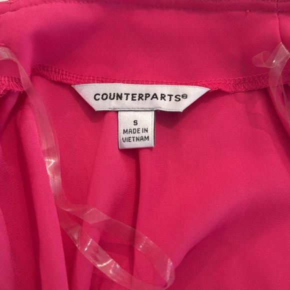 Elegant Pink V-Neck Women's Top Bright Flamingo size small - Picture 4 of 6